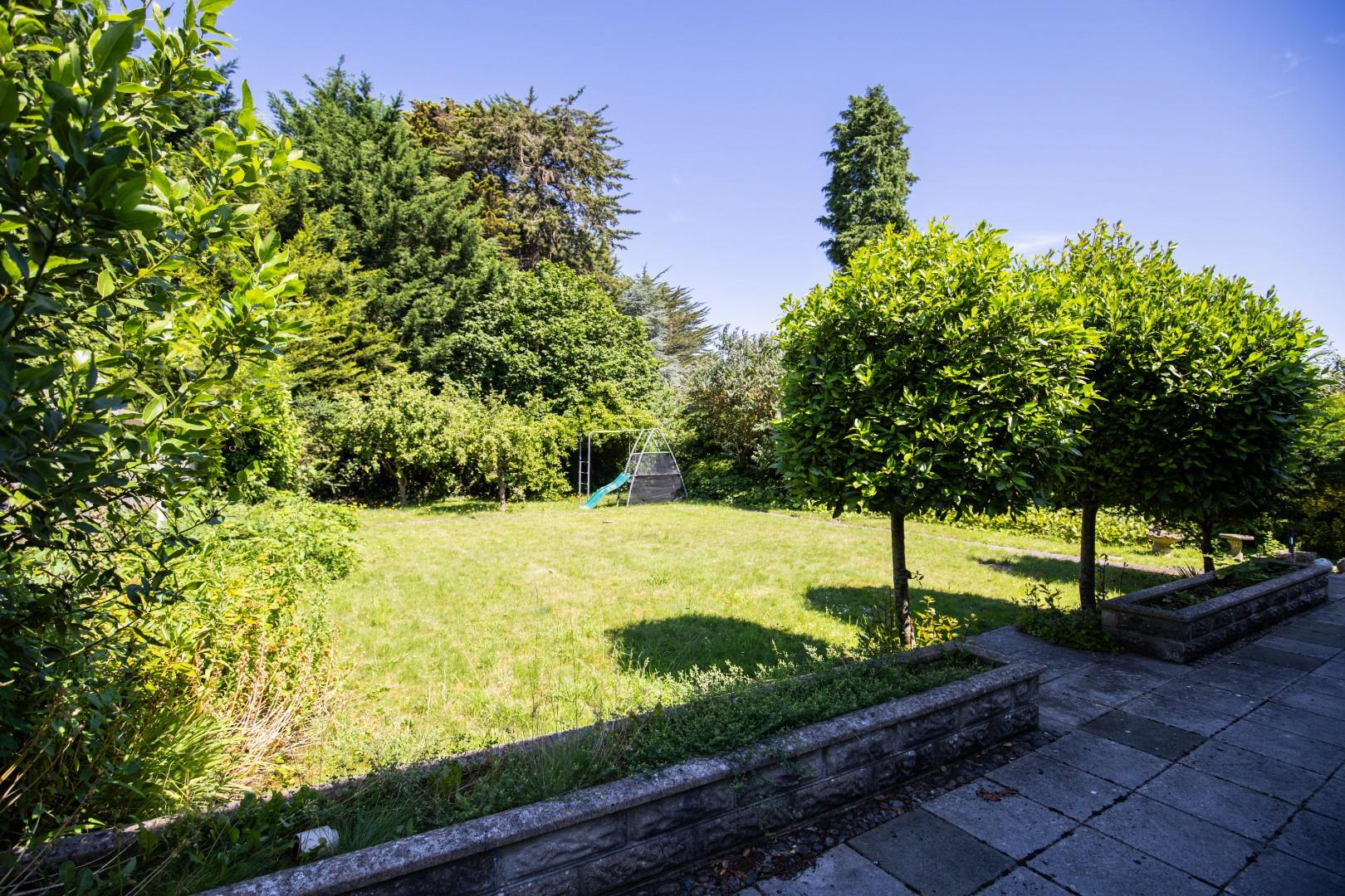 10 Evenlode Avenue, Penarth, CF64 3PD
